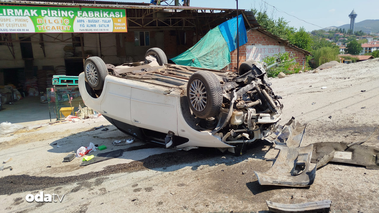 Kontrolden çıkan araç fabrikaya uçtu